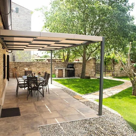 The Poolside Stone House In Bale